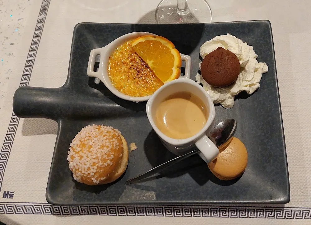 Café Gourmand